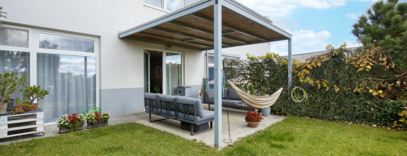 Predaj 4 izbový moderný rodinný dom, garáž, zariadený