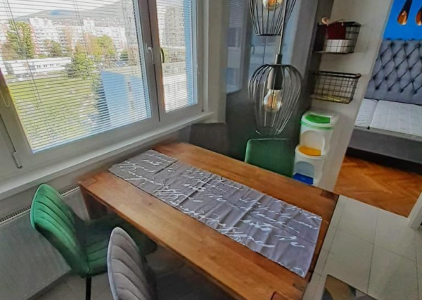 Prenájom 3 izb.byt Chrenová, balkón, zariadený