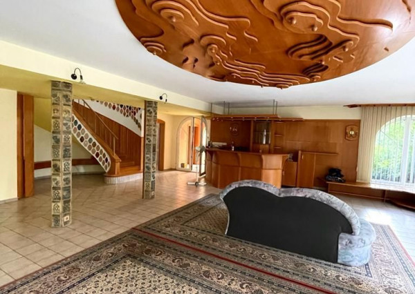 Predaj nadštandardný 9 izbový RD Čermáň, pozemok 17á. NOVÁ CENA!