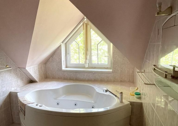 Predaj nadštandardný 9 izbový RD Čermáň, pozemok 17á. NOVÁ CENA!