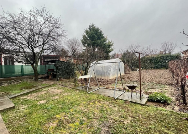 Predaj 6 izbový RD, Chrenová, 750m2 pozemok,všetky IS