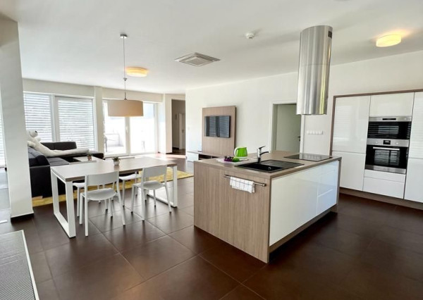 Predaj penzión s 9 apartmánmi, Trenčianske Teplice EXKLUZÍVNE!