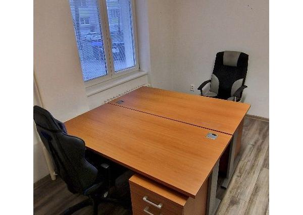 Prenájom 3 izbový byt, centrum - Párovce, balkón