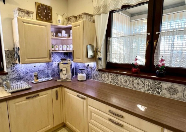 Predaj 4izb.rodinný dom Nitra, pozemok 9á, domček 50m2 na záhrade