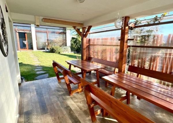 Predaj 4izb.rodinný dom Nitra, pozemok 9á, domček 50m2 na záhrade