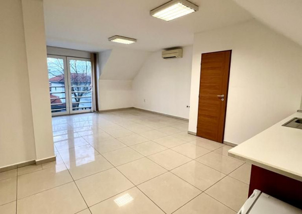Prenájom kancelárske priestory 90m2, Braneckého ul.