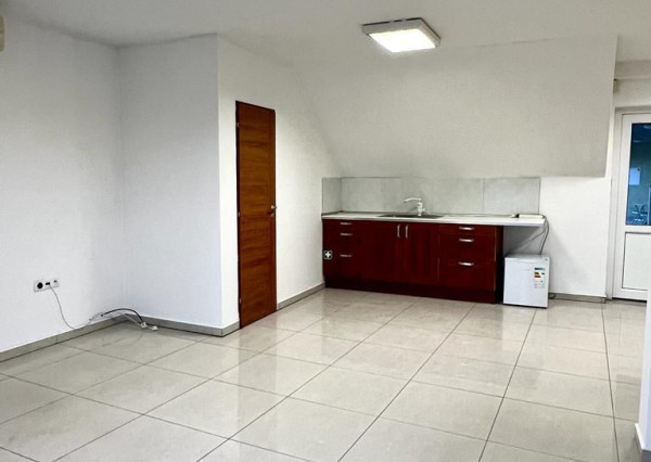 Prenájom kancelárske priestory 90m2, Braneckého ul.