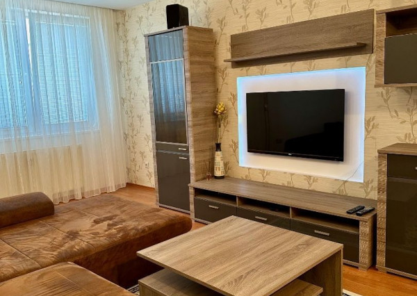 Predaj veľký 2 izbový byt, balkón, zariadený, Klokočina