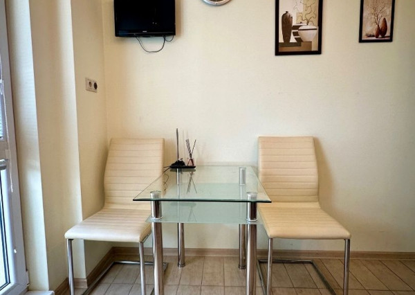 Predaj veľký 2 izbový byt, balkón, zariadený, Klokočina