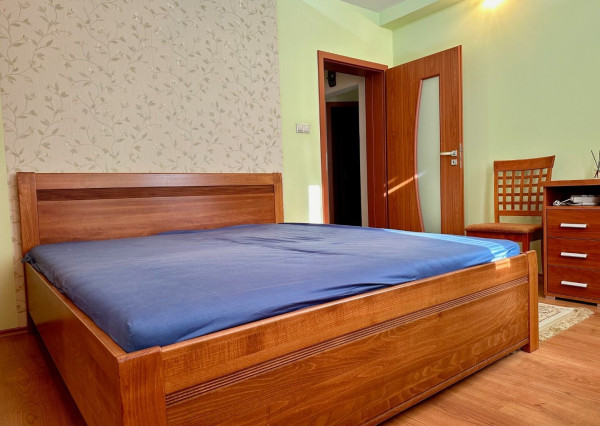 Predaj veľký 2 izbový byt, balkón, zariadený, Klokočina