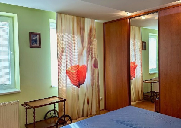 Predaj veľký 2 izbový byt, balkón, zariadený, Klokočina