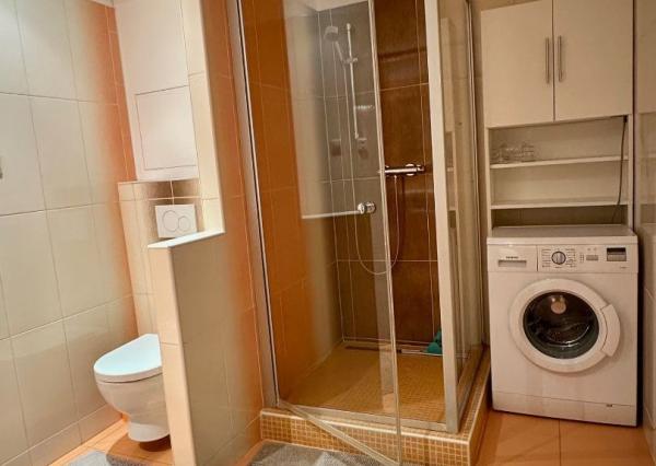 Predaj veľký 2 izbový byt, balkón, zariadený, Klokočina