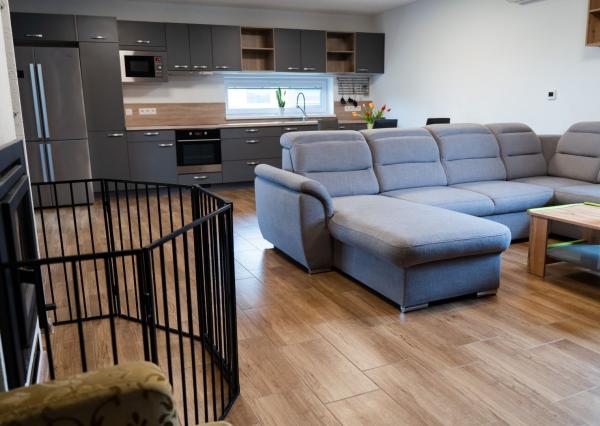 Predaj 4.izbový RD novostavba, 5a pozemok, Čechynce