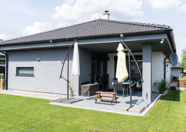 Predaj 4.izbový RD novostavba, 5a pozemok, Čechynce