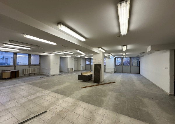 Prenájom veľkometrážny priestor, úplne centrum mesta, 287 m2