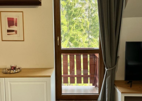 Predaj 2 izbový apartmán Donovaly, 2x balkón,zariadený