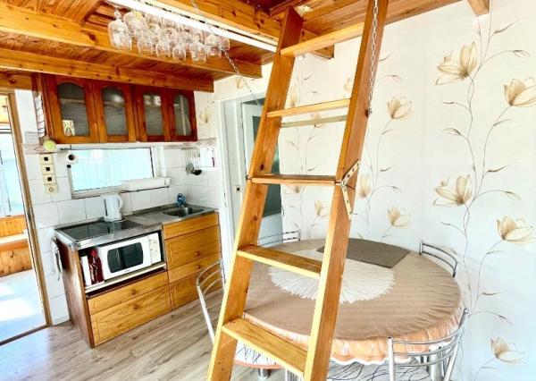 Chata aj na celoročné využitie v tichom prostredí plnej zelene, Hiadeľ