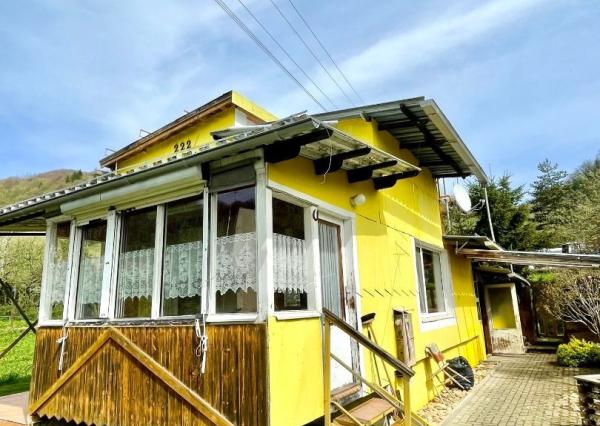 Chata aj na celoročné využitie v tichom prostredí plnej zelene, Hiadeľ