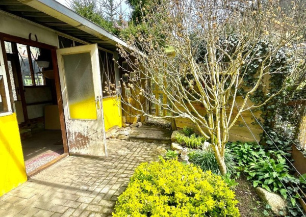 Chata aj na celoročné využitie v tichom prostredí plnej zelene, Hiadeľ