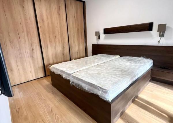 Prenájom 3izbový byt pod Hradom, ul.Podzámska, 2 park.miesta v garáži