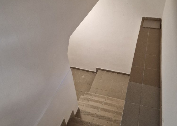 Prenájom obchodný priestor 86m2, pri autobusovej stanici