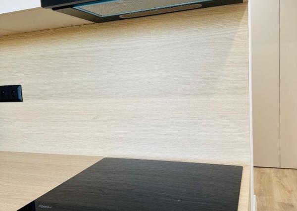 Predaj krásny 2 izbový byt, balkón, čerstvá rekonštrukcia, centrum mesta