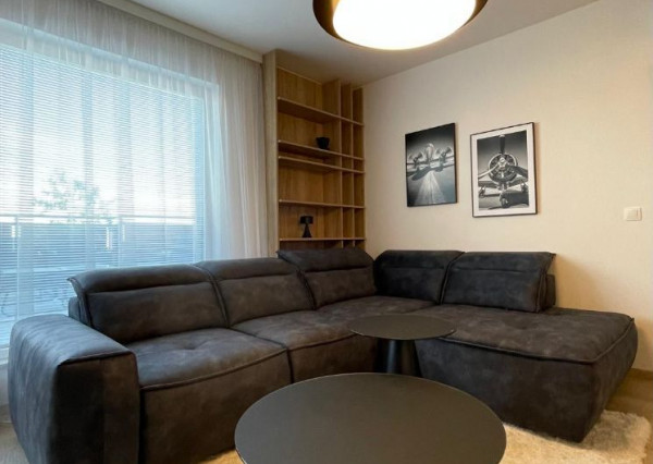 Prenájom krásny 2 izbový byt, centrum mesta, 40m2 terasa