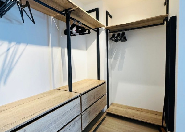 Prenájom krásny 2 izbový byt, centrum mesta, 40m2 terasa