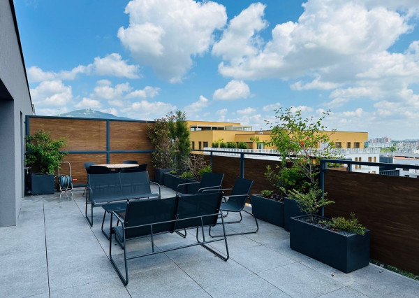 Prenájom krásny 2 izbový byt, centrum mesta, 40m2 terasa