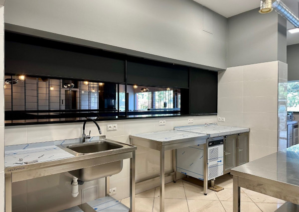 Odstúpenie luxusnej prevádzky, úplne centrum mesta, kompletne zariadená