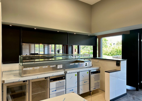 Odstúpenie luxusnej prevádzky, úplne centrum mesta, kompletne zariadená