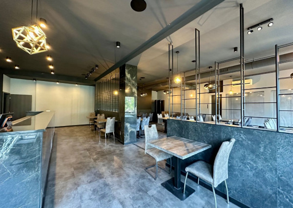 Odstúpenie luxusnej prevádzky, úplne centrum mesta, kompletne zariadená