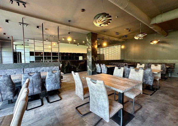 Odstúpenie luxusnej prevádzky, úplne centrum mesta, kompletne zariadená