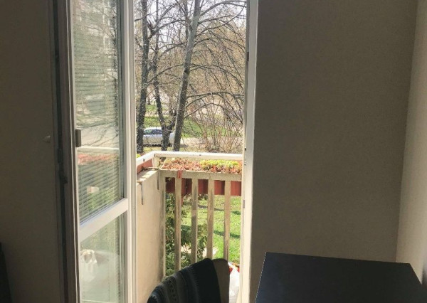 Prenájom 2,5 izb.byt centrum,pri parku,tehlová bytovka