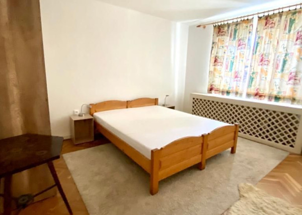 Prenájom 2,5 izb.byt centrum,pri parku,tehlová bytovka