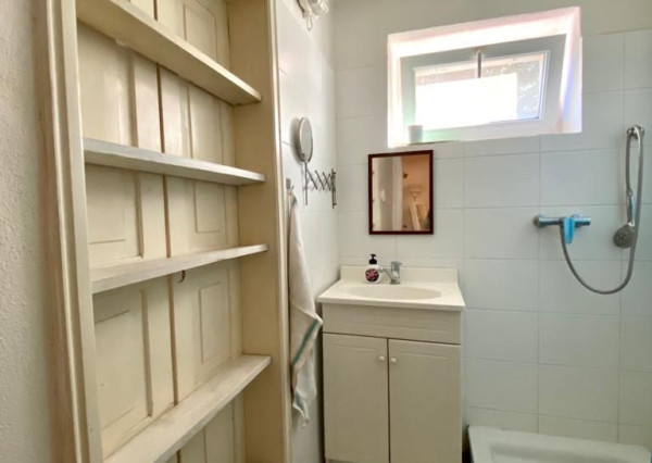 Prenájom 2,5 izb.byt centrum,pri parku,tehlová bytovka