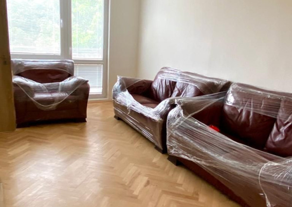 Prenájom 3 izb.byt Chrenová, balkón, zariadený.