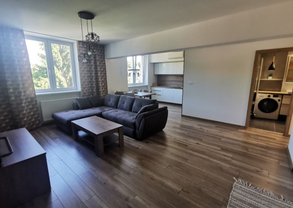Prenájom krásny 2 izbový byt pod hradom, balkón, centrum mesta