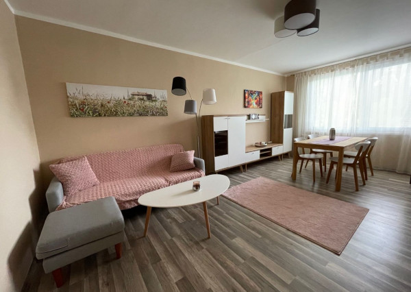 Prenájom pekný 2 izbový byt, zariadený, Chrenová