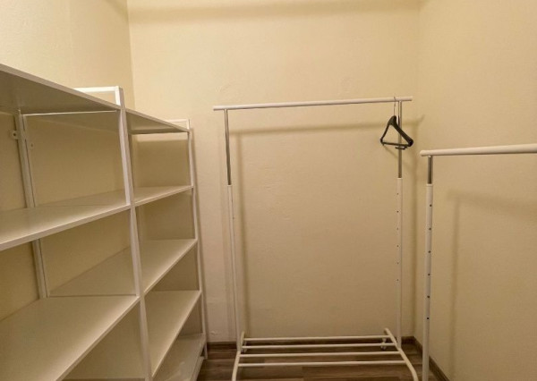 Prenájom pekný 2 izbový byt, zariadený, Chrenová