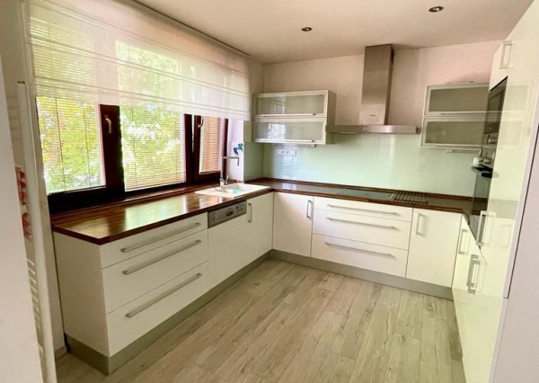 Predaj 4izb.RD Zobor, pozemok 10á, dvojgaráž, EXKLUZÍVNE!