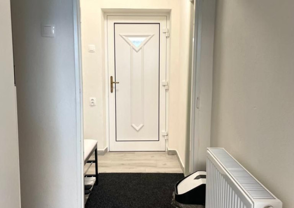 Prenájom 2izb.byt so záhradou v samostatnom RD, Zobor