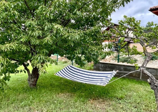 Prenájom 2izb.byt so záhradou v samostatnom RD, Zobor