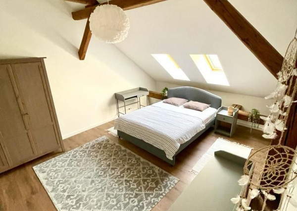 Prenájom 2izb.byt 80m2, pod Hradom, terasa, parkovacie miesto