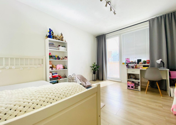 Prenájom pekný 1 izbový byt, zariadený, balkón, Klokočina