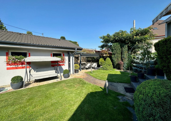 Prenájom 2 izbový byt v rodinnom dome, kompletne zariadený, záhrada