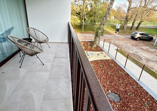 Prenájom nadštandardný 2 izbový byt, novostavba, 1x garážové státie