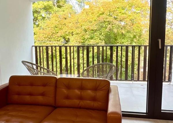 Prenájom novostavba 4izb.byt 99m2, centrum, 2 garážové státia