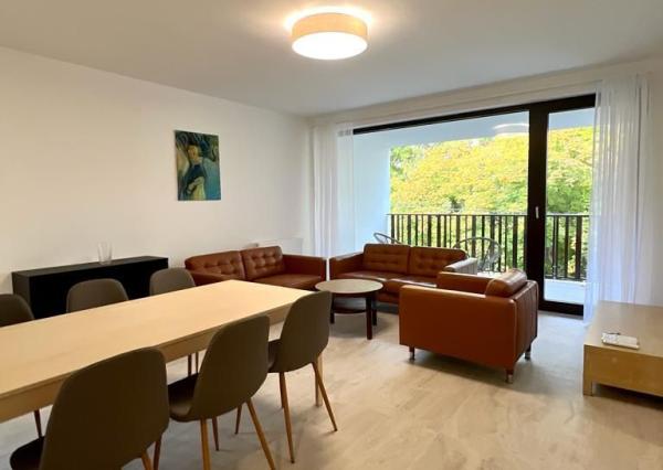 Prenájom novostavba 4izb.byt 99m2, centrum, 2 garážové státia