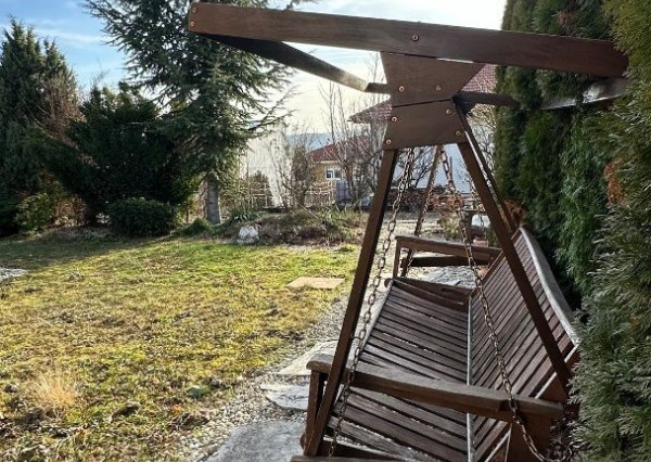 Prenájom veľký 5 izbový rodinný dom, Zobor, 9,6á pozemok